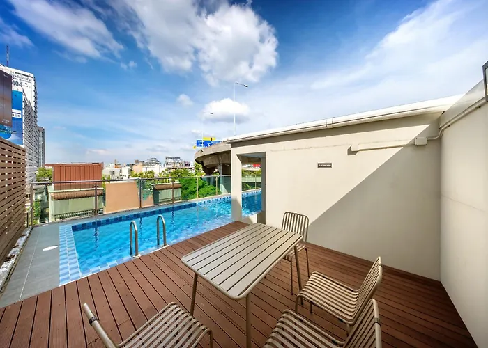 호텔 Ralph Poshtel Pratunam 3*