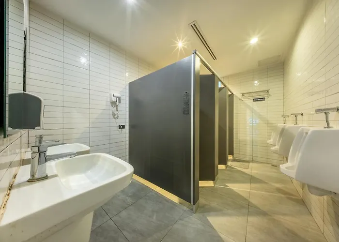Hotel Ralph Poshtel Pratunam Bangkok